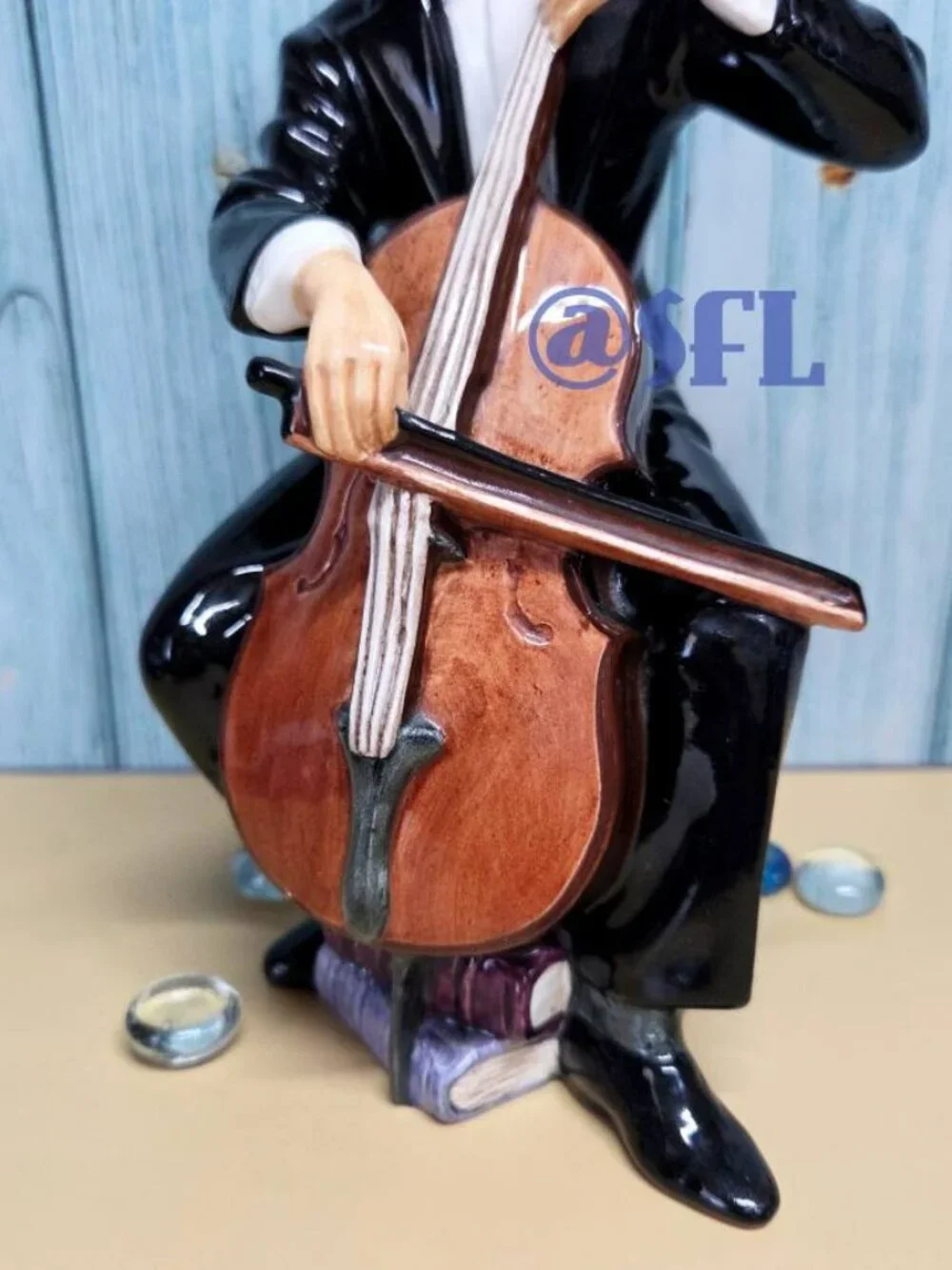 🎶Rare Royal Doulton Cellist Figurine In Excellent Condition🎶 Made In England